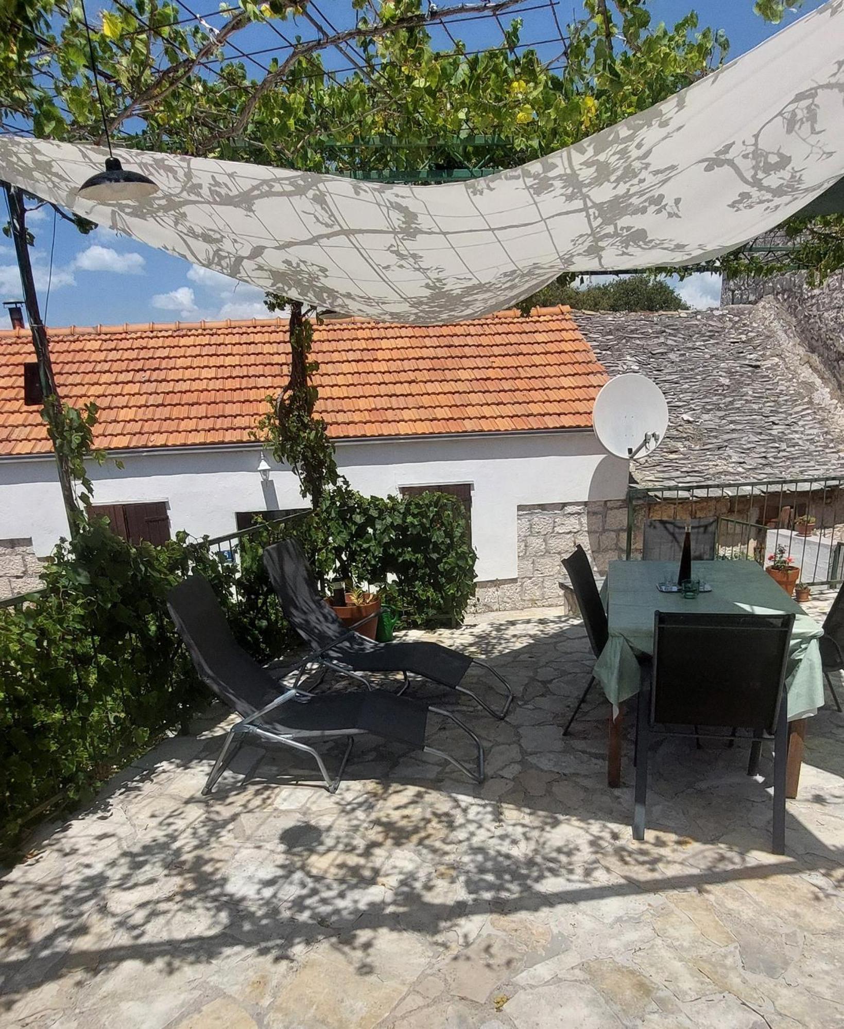 Studio Apartment Sfinga Trogir Exterior photo